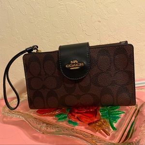 Coach Wallet | Brown & Black Coach Wallet | EUC | Authentic | Leather Wallet